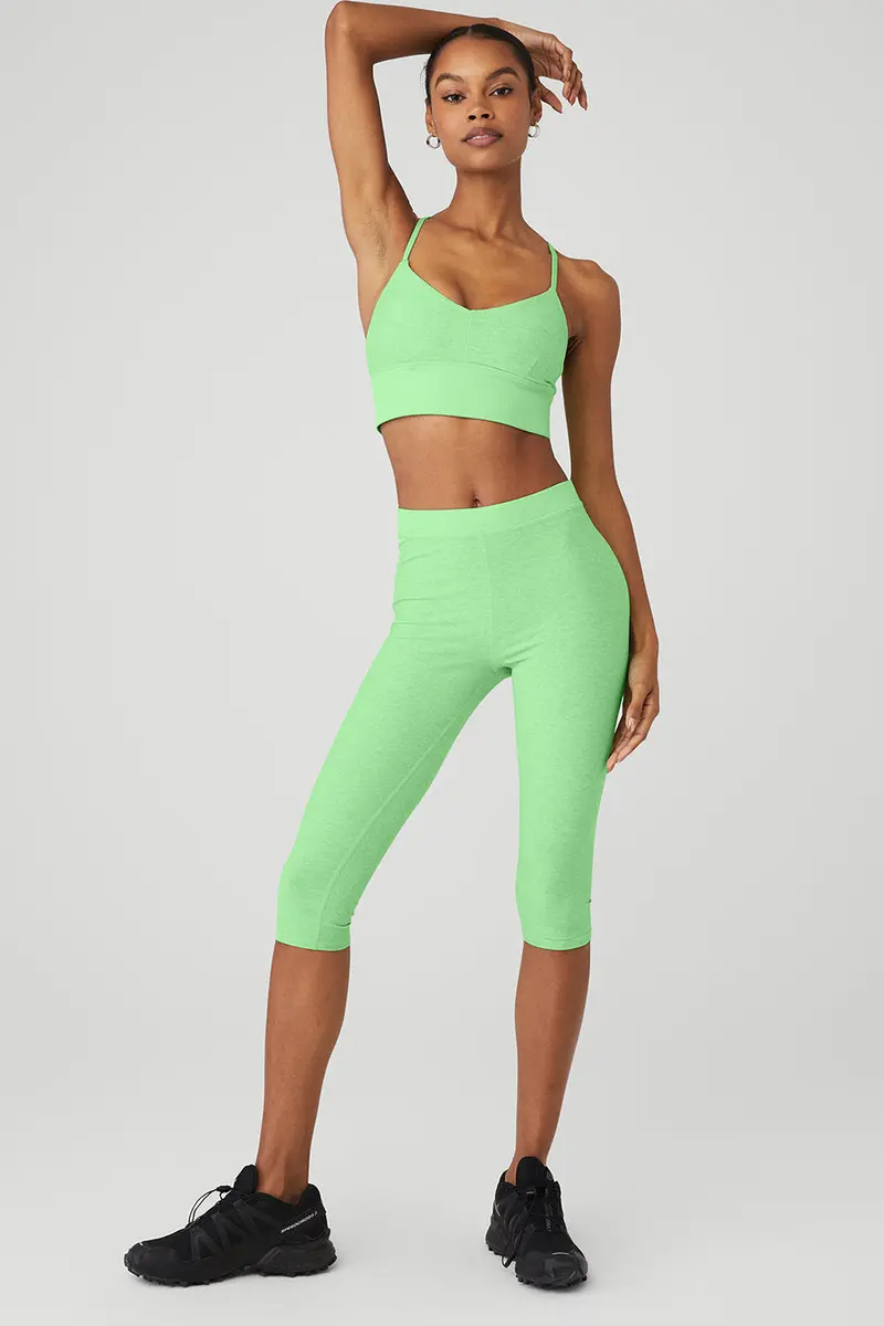 Alosoft Luxe Bra and High-Waist 90s-Inspired Capri Set