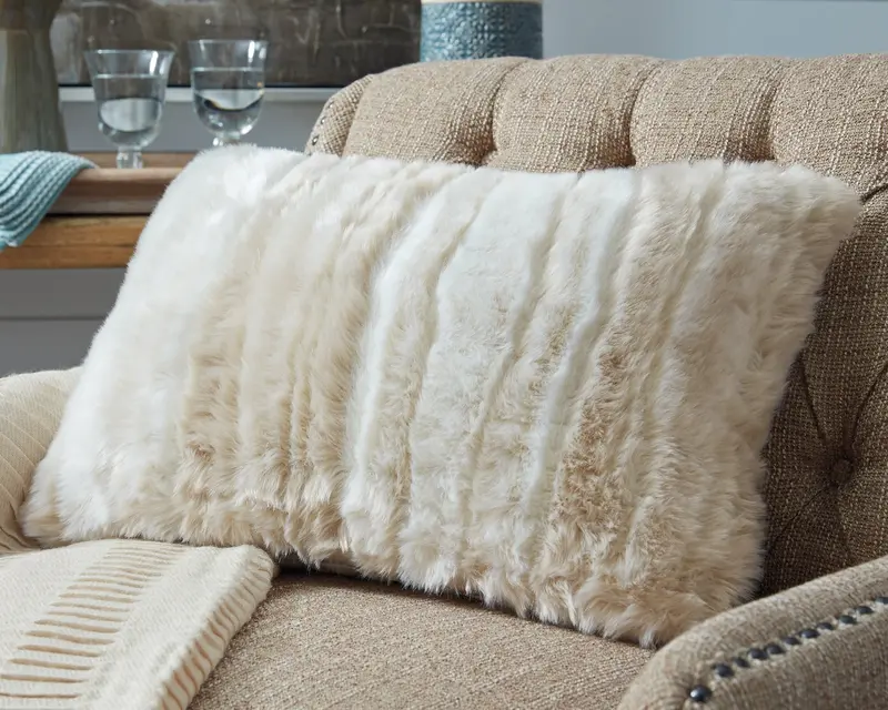 Amoret Decorative Pillow Collection (4-Pack)