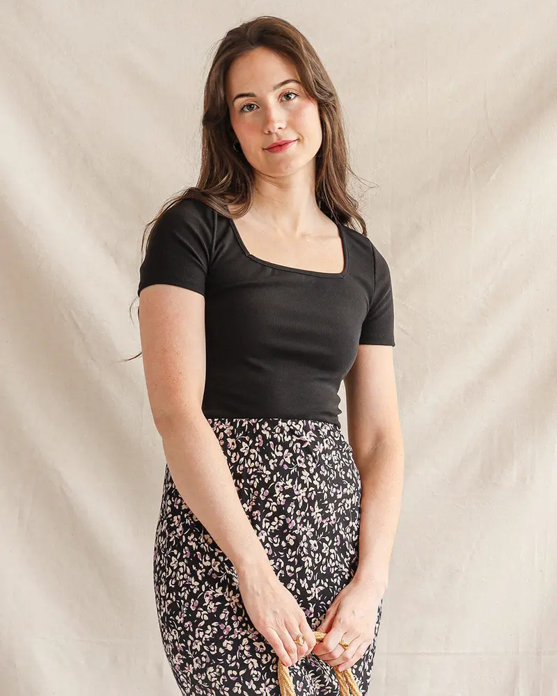 Aurorette Black Ribbed Knit Top