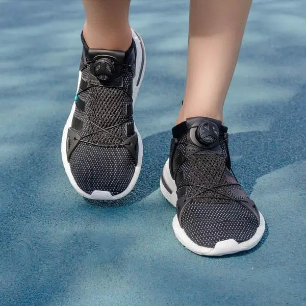 Auto-Rotating Buckle Shoes – Hands-Free Slip-On Comfort Footwear