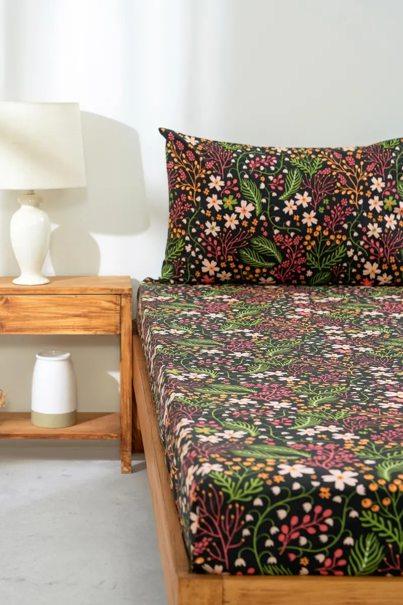 Backyard Standard Sham – Nature-Inspired Botanical Pillow Case