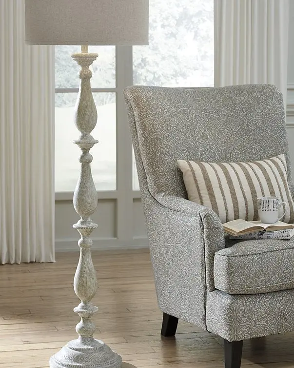 Bernadate Adjustable Floor Lamp – Modern Standing Light with Dimmable LED