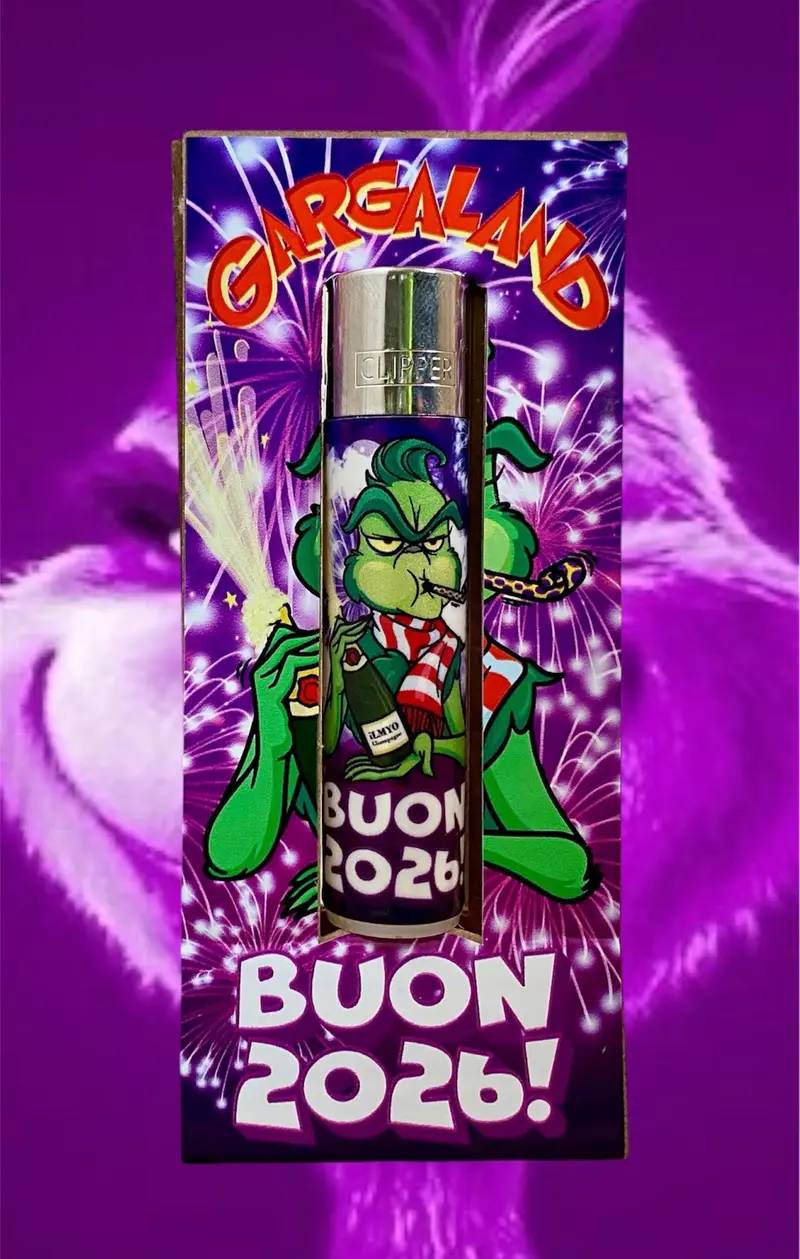 Buon 26! – The Grinch Themed Lighter