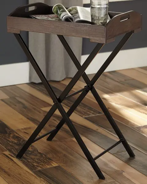 Cadocridge Contemporary Accent Table with Shelf