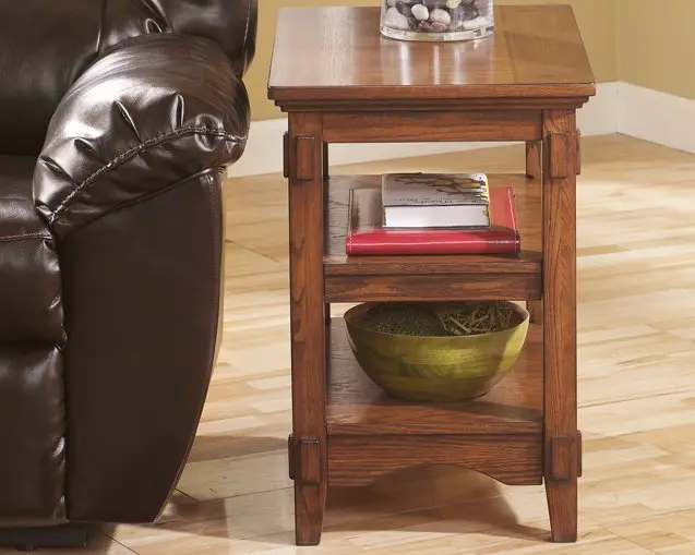 Cross Island Compact Chairside End Table