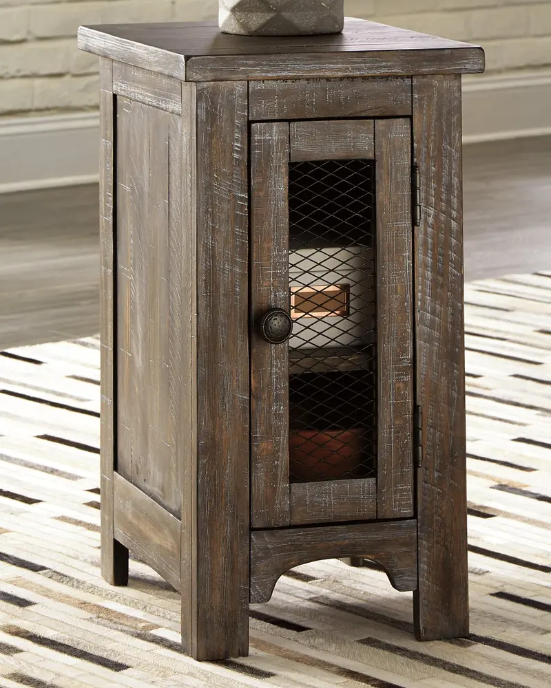 Danell Ridge Compact Chairside End Table