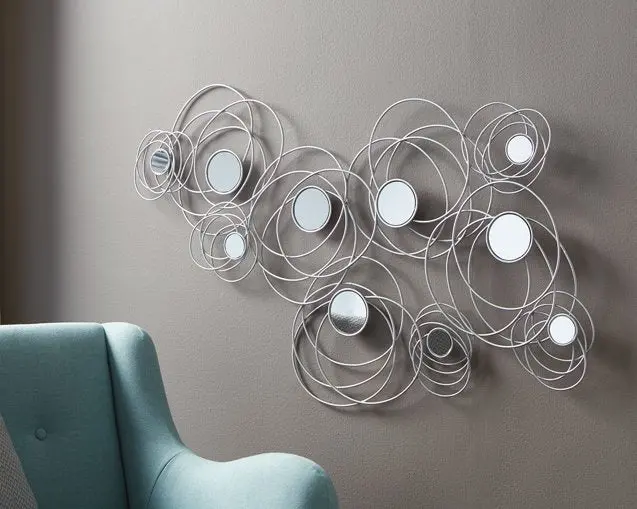 Desi Elegant Wall-Mounted Mirror