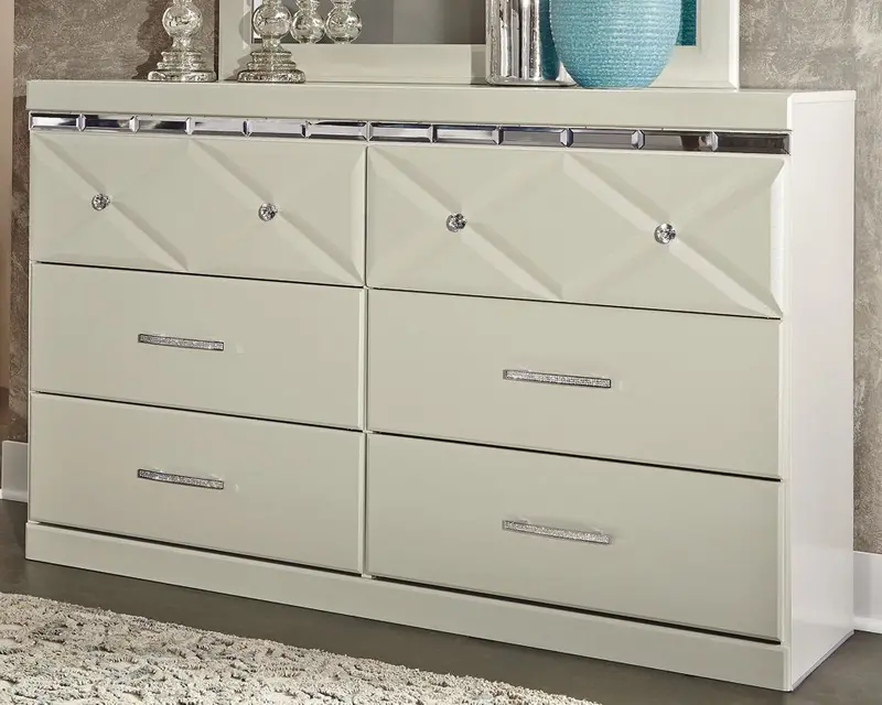 Dreamur 6-Drawer Wooden Dresser