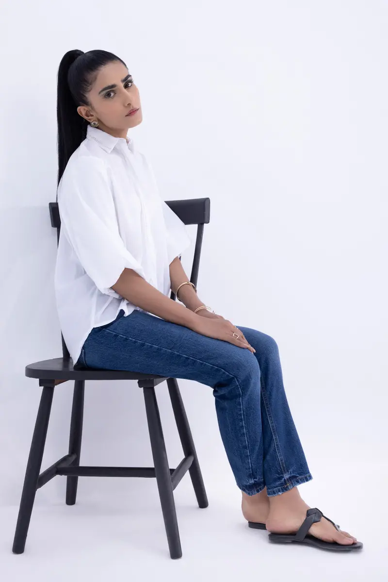 Easy-Wear Loose-Fit Button-Up Top