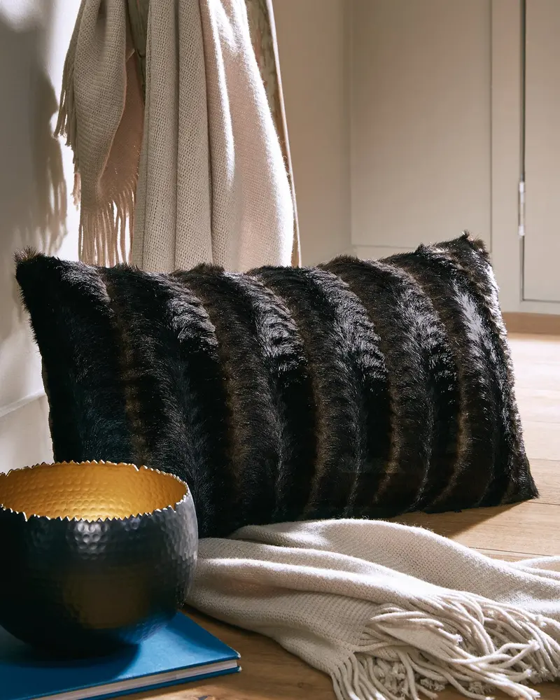 Elvena Boho-Style Throw Pillow Set (4-Pack)