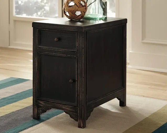 Gavelston Compact Chairside End Table
