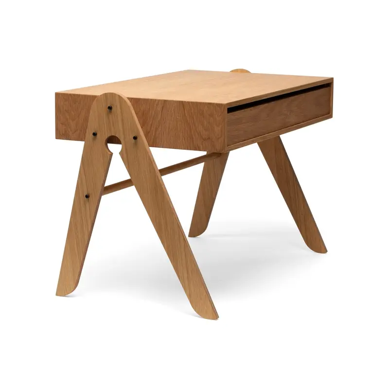 Geo’s Child-Sized Learning Table