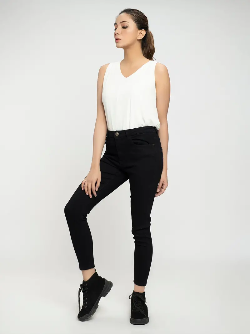 High-Rise Skinny Fit Trousers