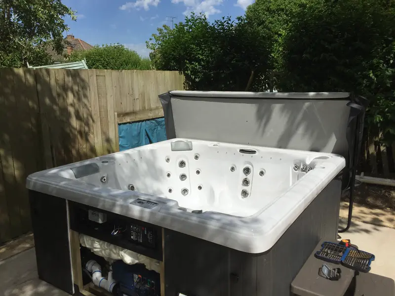 Hot Tub Maintenance – Silver Service Plan