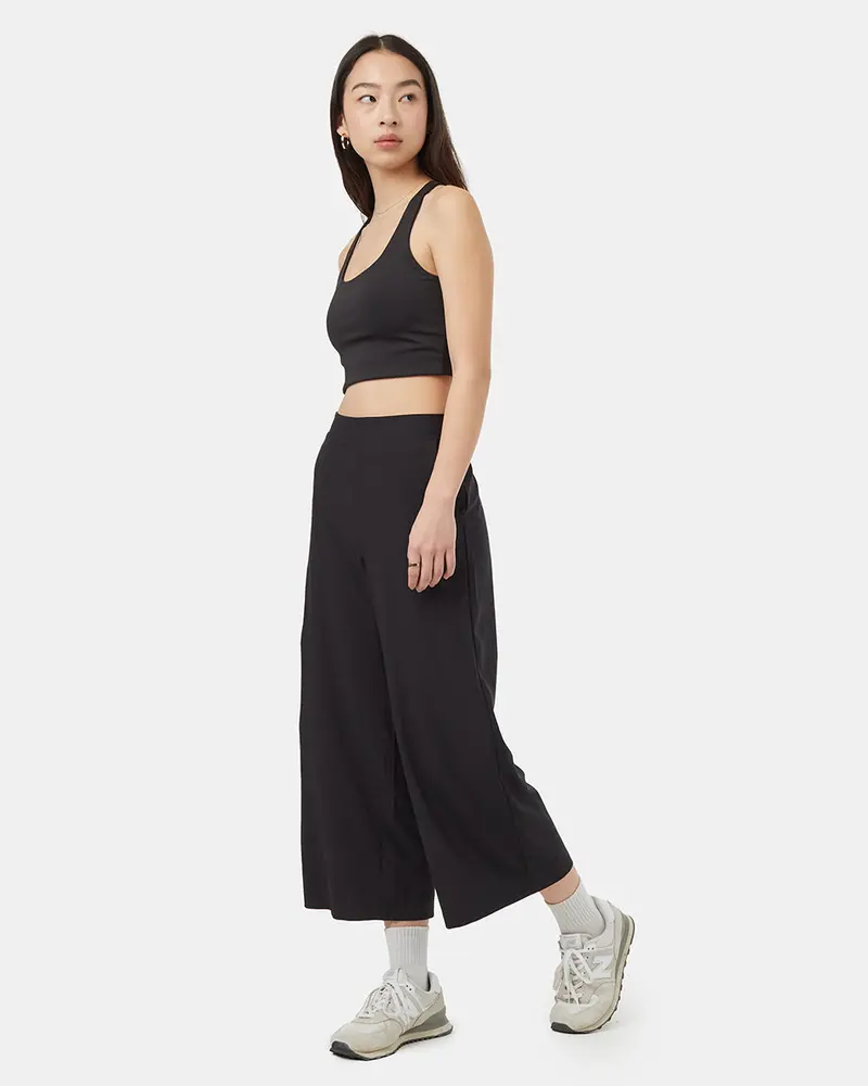 InMotion Wide-Leg Cropped Pant