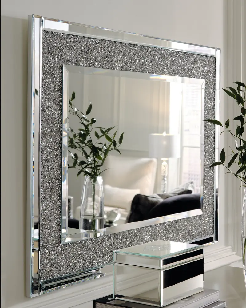 Kingsleigh Decorative Accent Table