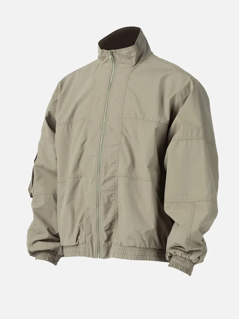 Lightweight Zipped Jacket – Versatile All-Season Layer