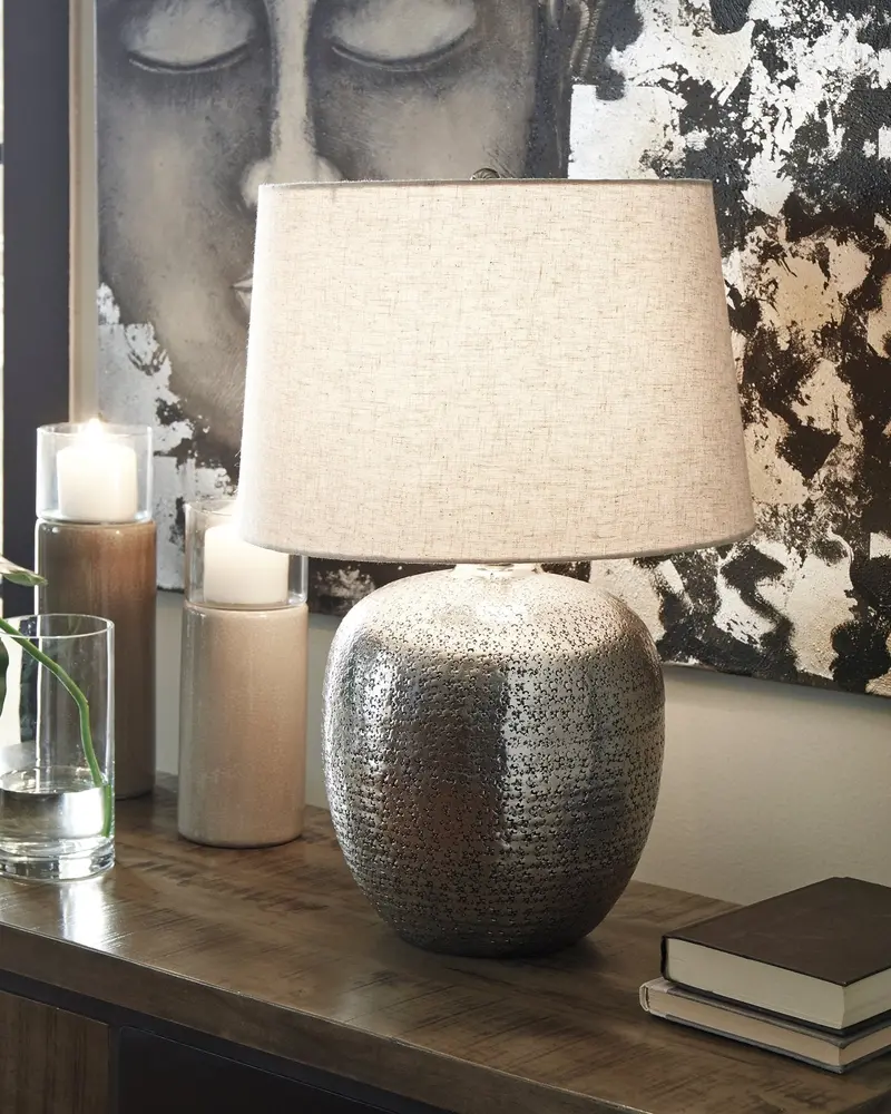 Magalie Vintage-Inspired Table Lamp