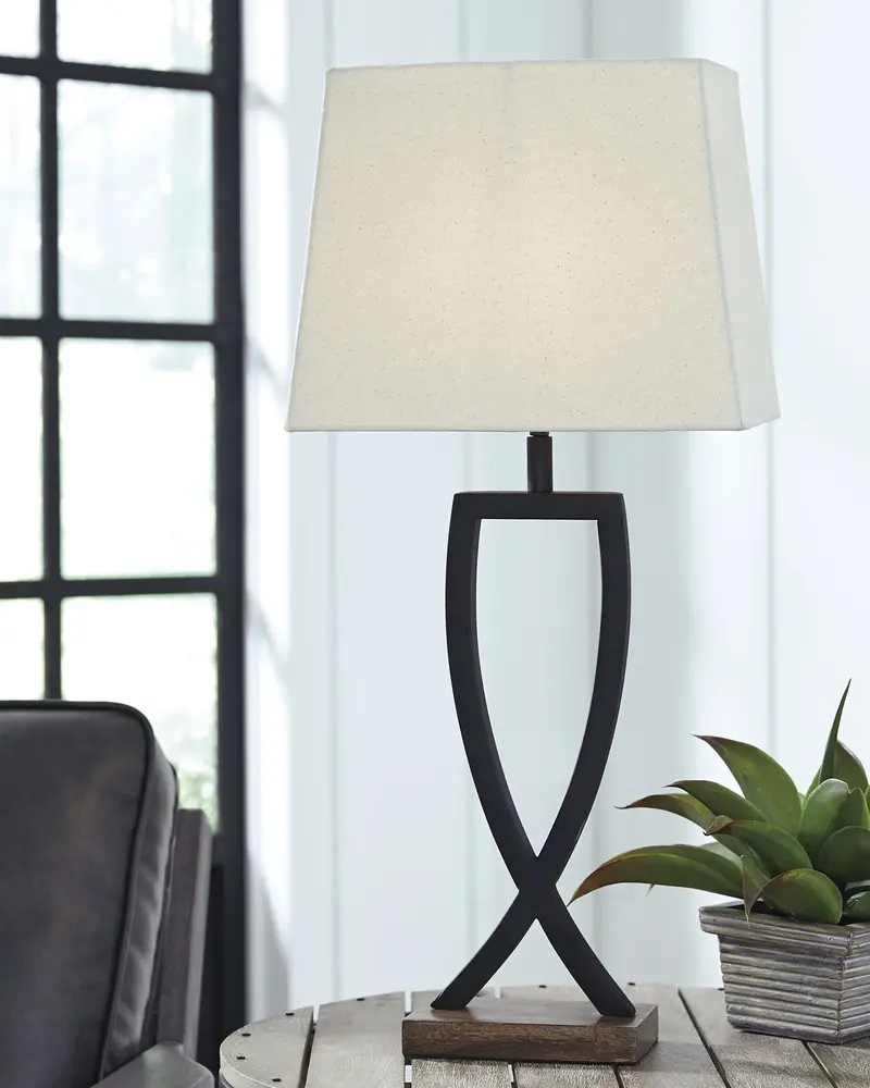 Makara Stylish Table Lamp Set (2)