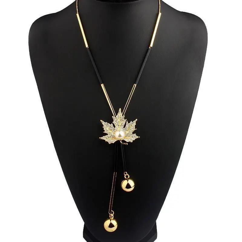 Maple Leaf Tassel Pendant Necklace with Lightweight Dangle Accent