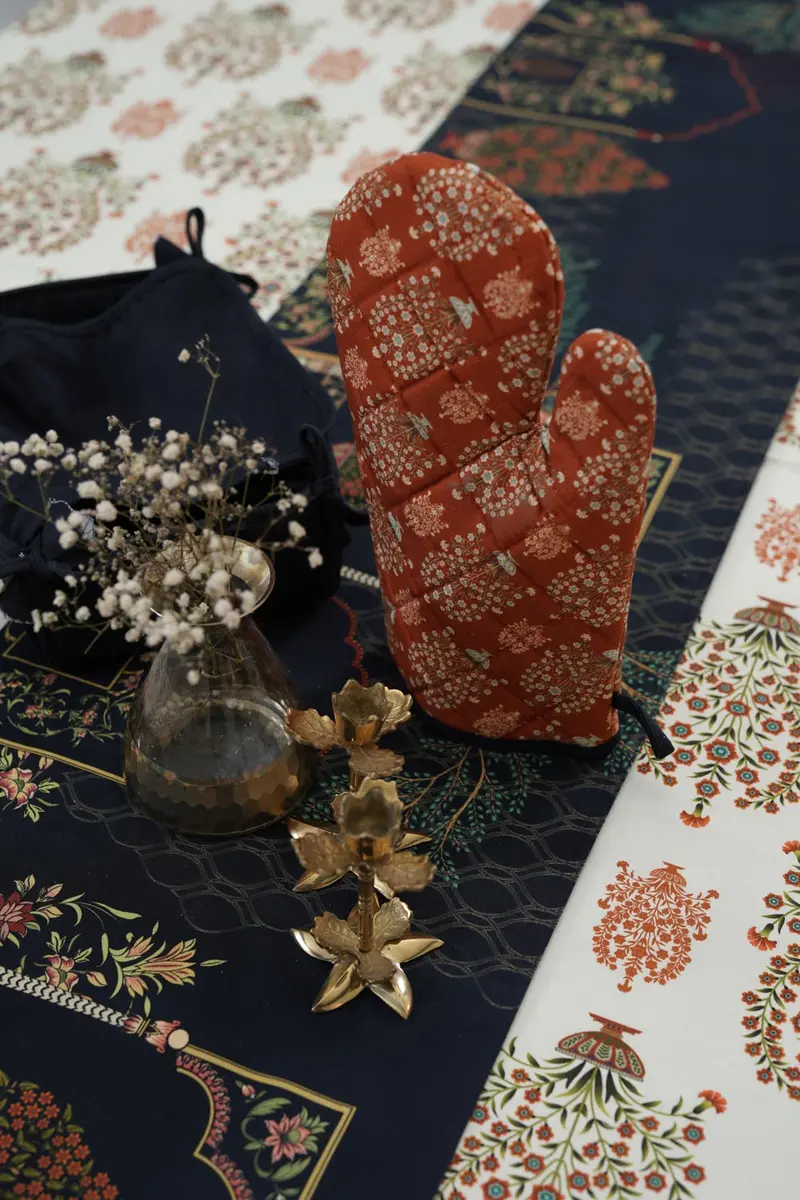 Mughal-Era Inspired Oven Mitt