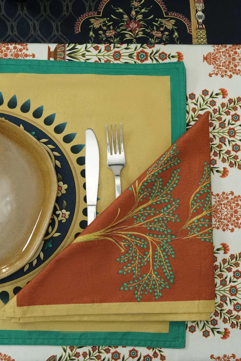 Mughal-Themed Linen Napkin Set (4-Piece)