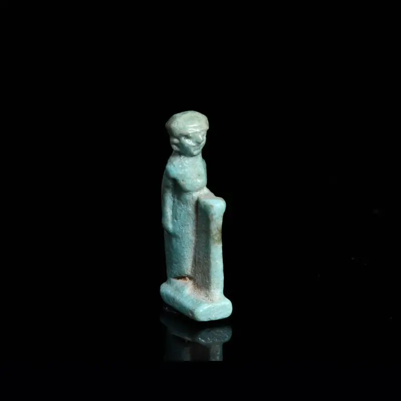 New Kingdom Amulet Depicting an Egyptian Priest, 18th Dynasty