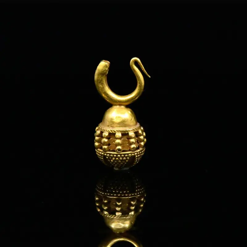 Parthian Gold Drop Earring, 247 BCE–224 CE