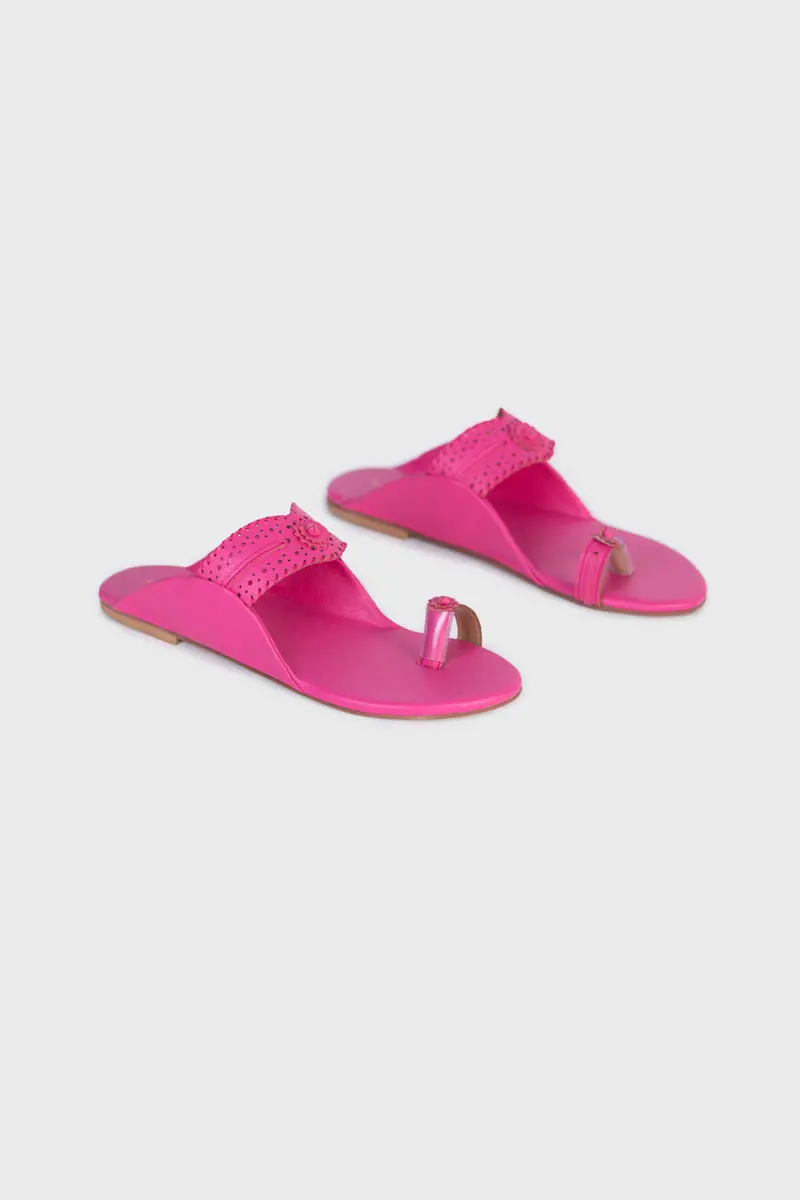 Pink Kolapuri Sandals with Laser-Cut Leather Patterns
