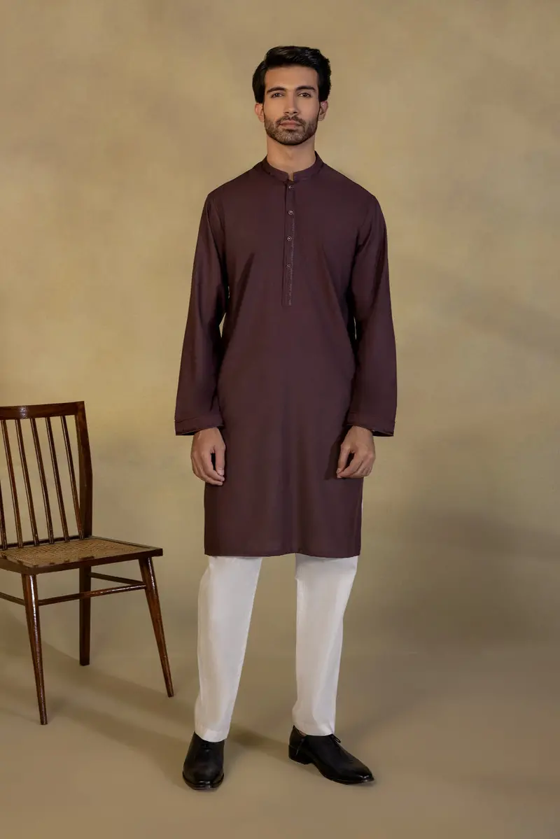 Practical Embroidered Wash-and-Wear Kurta – Wrinkle Resistant