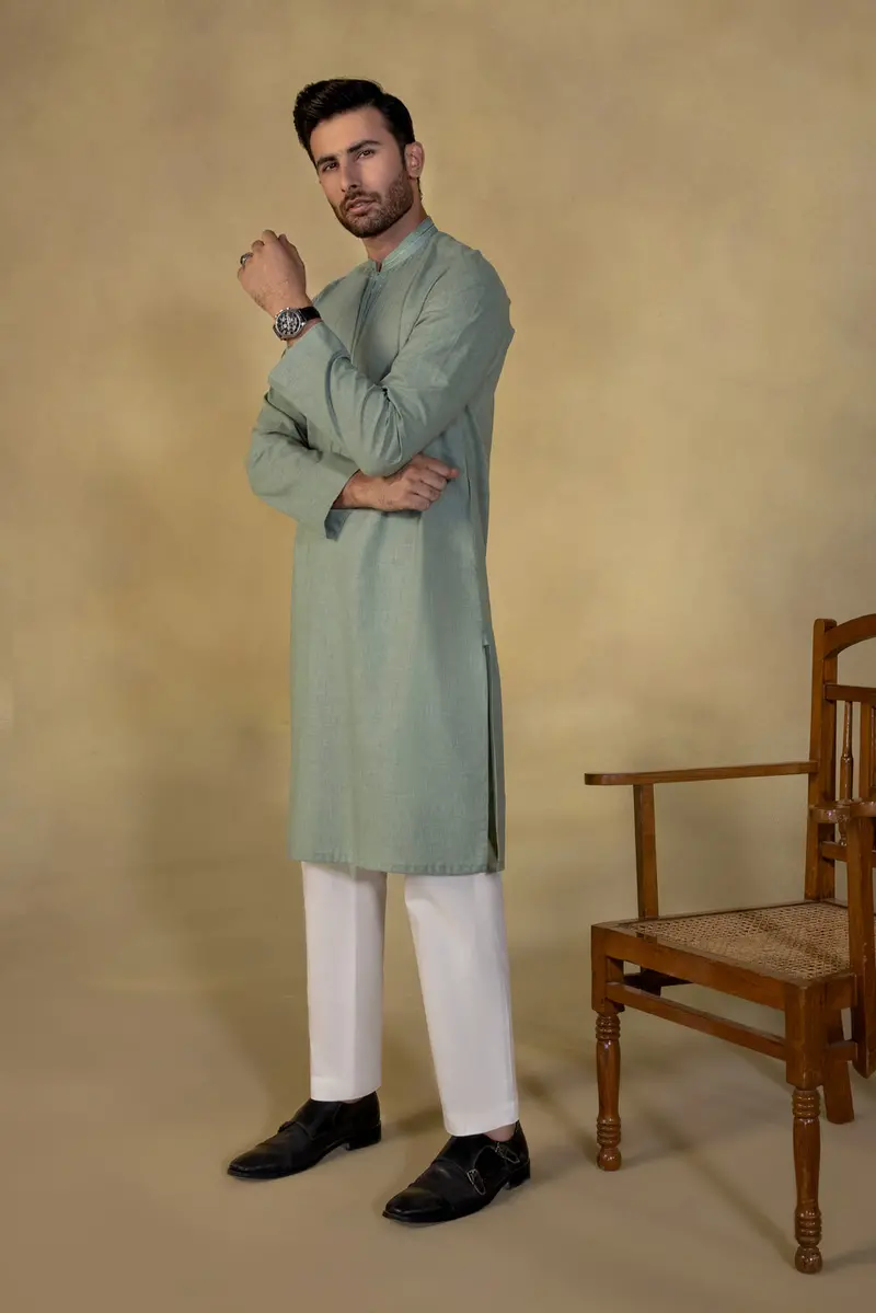 Soft Mélangé Cotton Kurta Featuring Fine Embroidered Accents