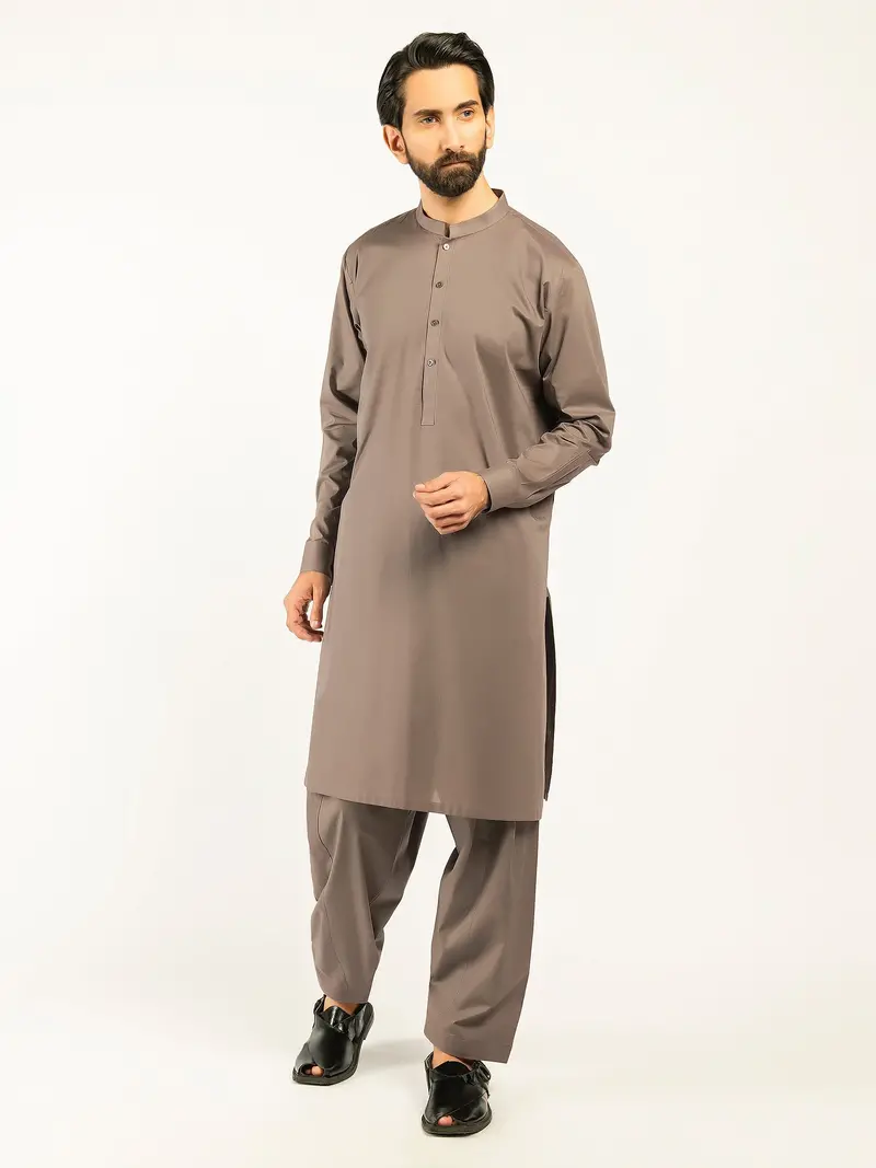 Two-Piece Cotton Suit Set – Breathable & Comfortable