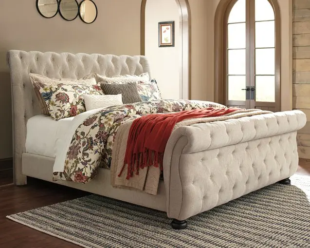 Willenburg Upholstered Queen Sleigh Bed